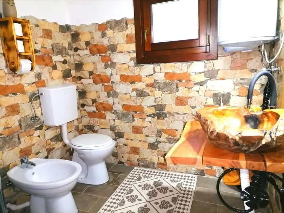 Căsuța Floarea Reginei — fotografie 2